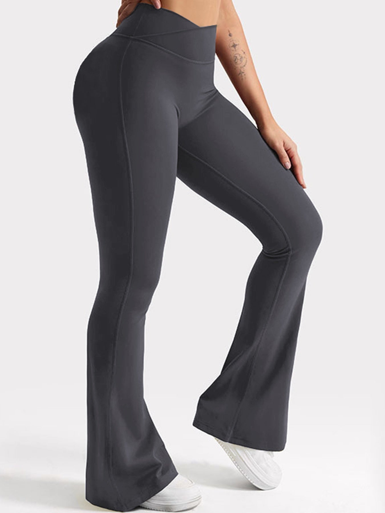 V-Waist Bell Bottom Yoga Pants | Peach Hip Lift