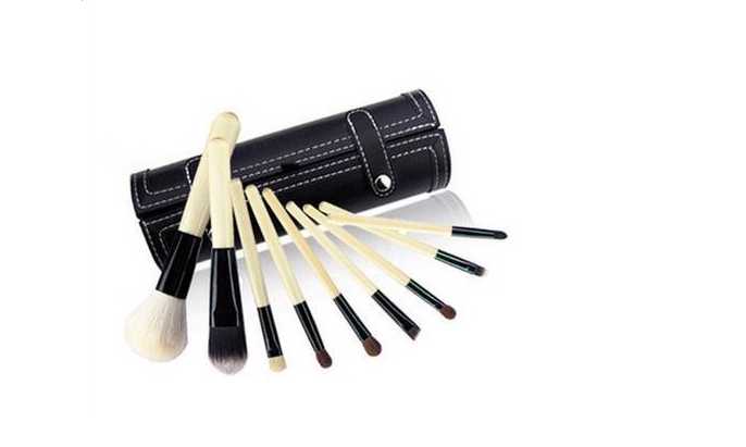 Barrel makeup brush set - Shop with VannyBarrel makeup brush setWoman/Make upShop with VannycjBarrel makeup brush set cj