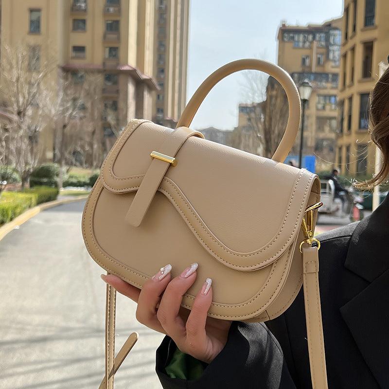 Women's High-end Niche Underarm Saddle Bag cj